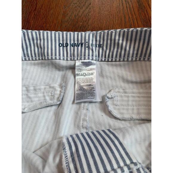Old Navy Midrise Blue White Striped Pixie Chino Capri Pants Women’s Size 10 NWOT - Picture 5 of 13